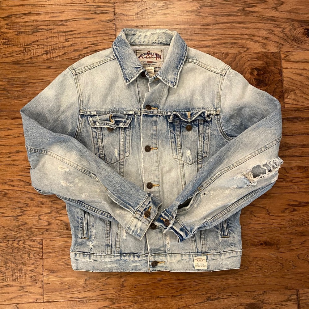 VTG Abercrombie & Fitch Denim Trucker Jacket Mens Sz M Light Wash Distressed Y2K